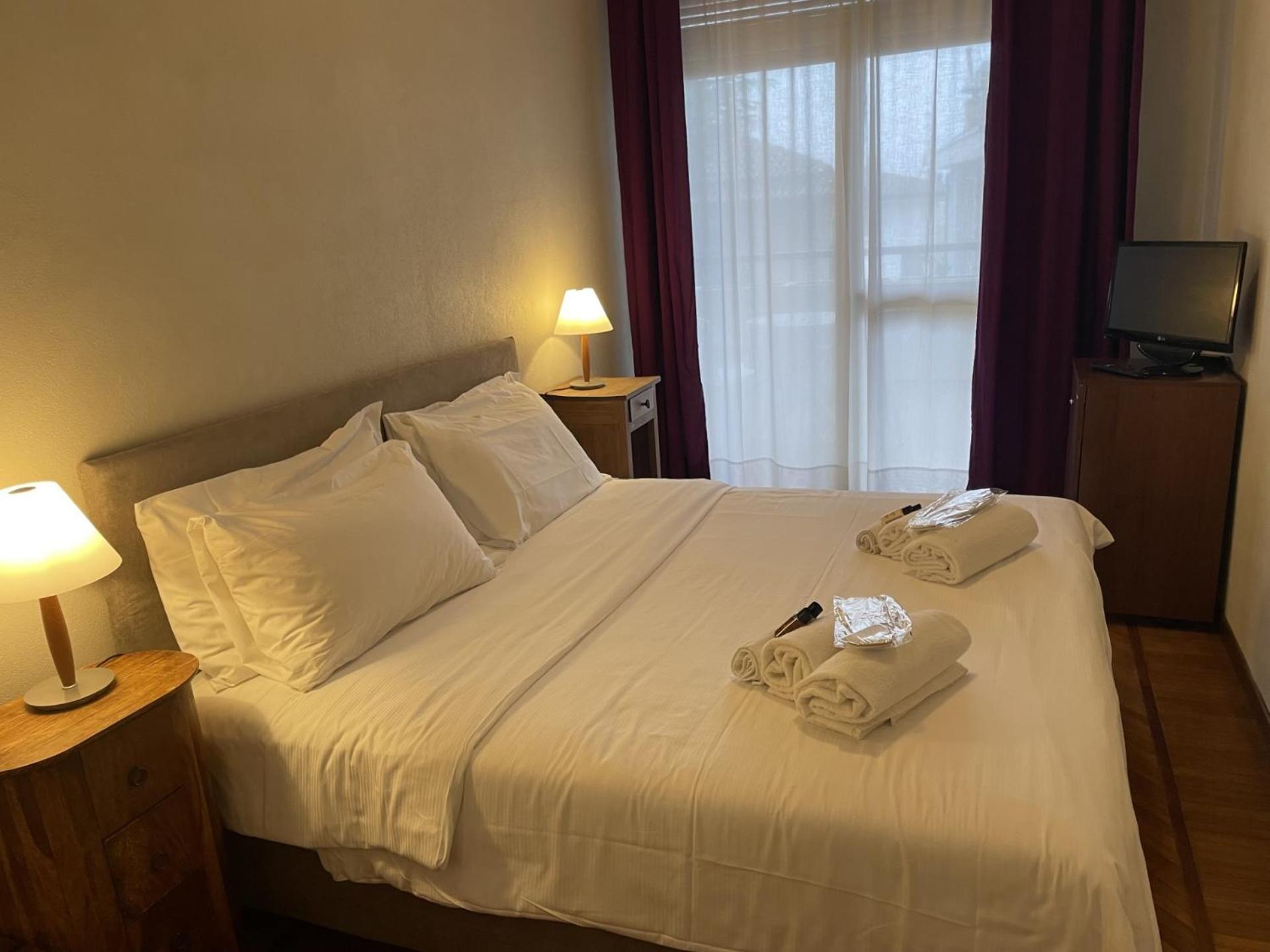 Hotel Broglia ซีร์มิโอเน ภายนอก รูปภาพ