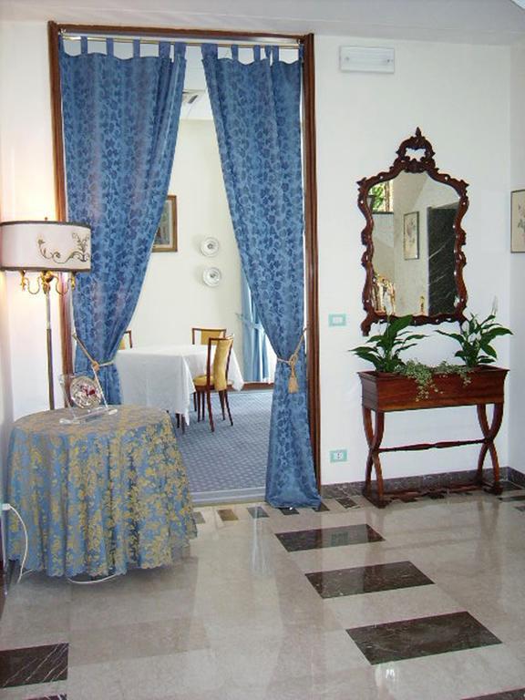 Hotel Broglia ซีร์มิโอเน ภายนอก รูปภาพ
