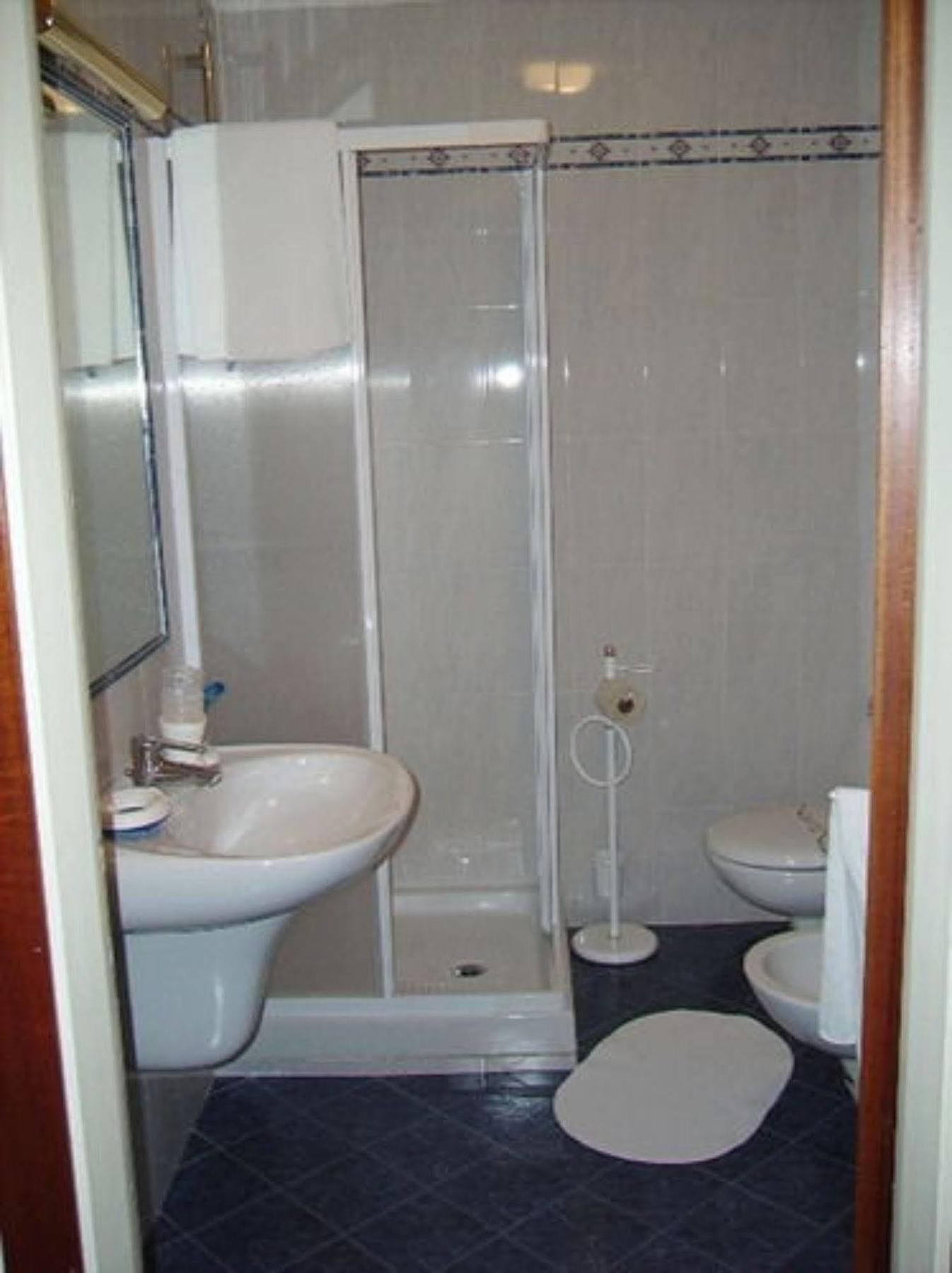 Hotel Broglia ซีร์มิโอเน ภายนอก รูปภาพ