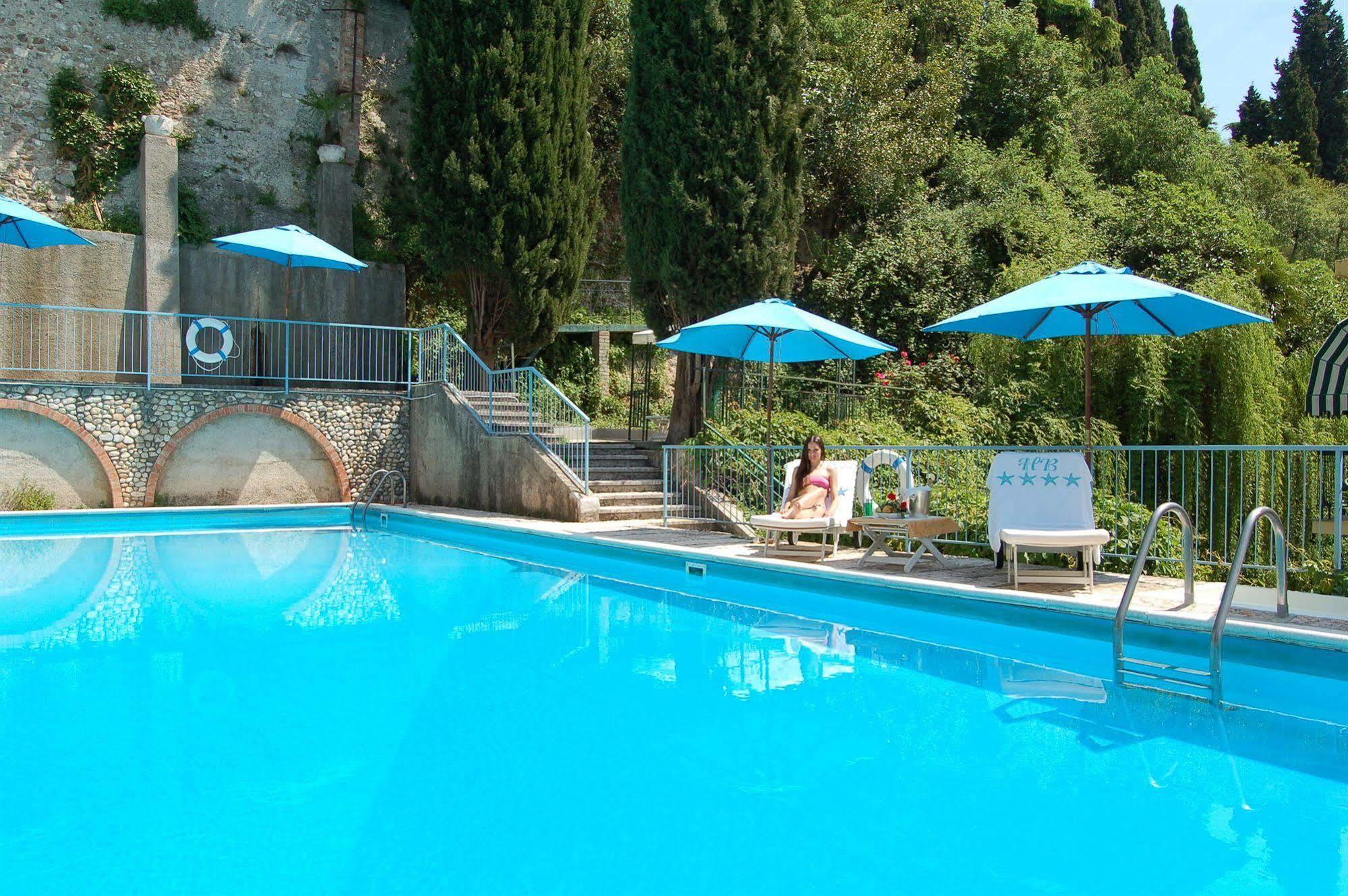 Hotel Broglia ซีร์มิโอเน ภายนอก รูปภาพ